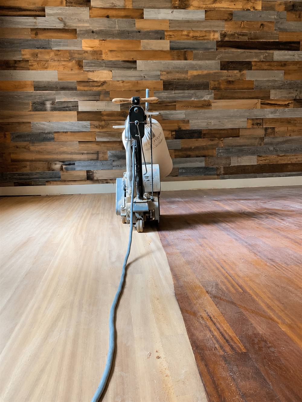 Sanding & Refinishing service